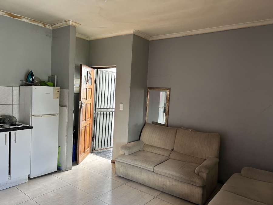 1 Bedroom Property for Sale in Sanlamhof Western Cape